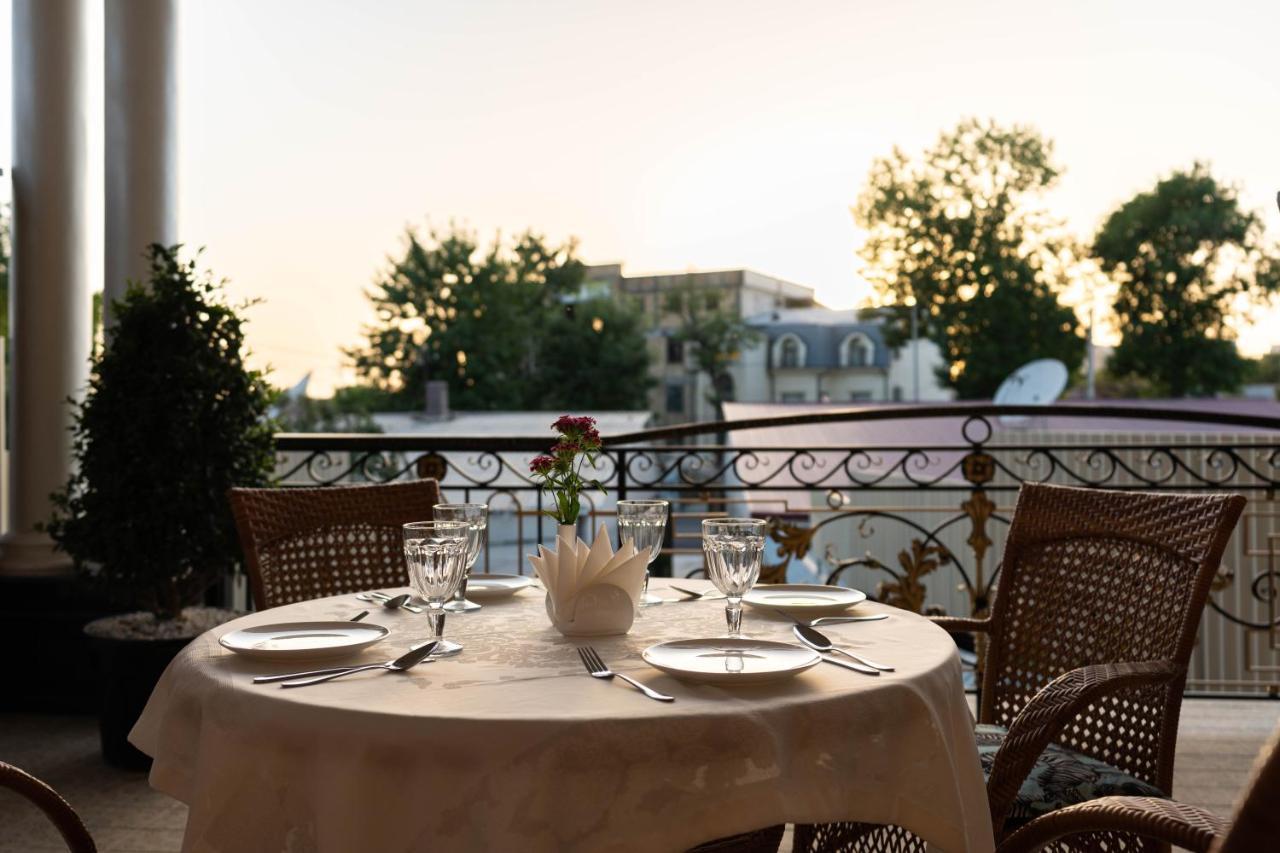 Aqua Hotel Tashkent Exterior photo